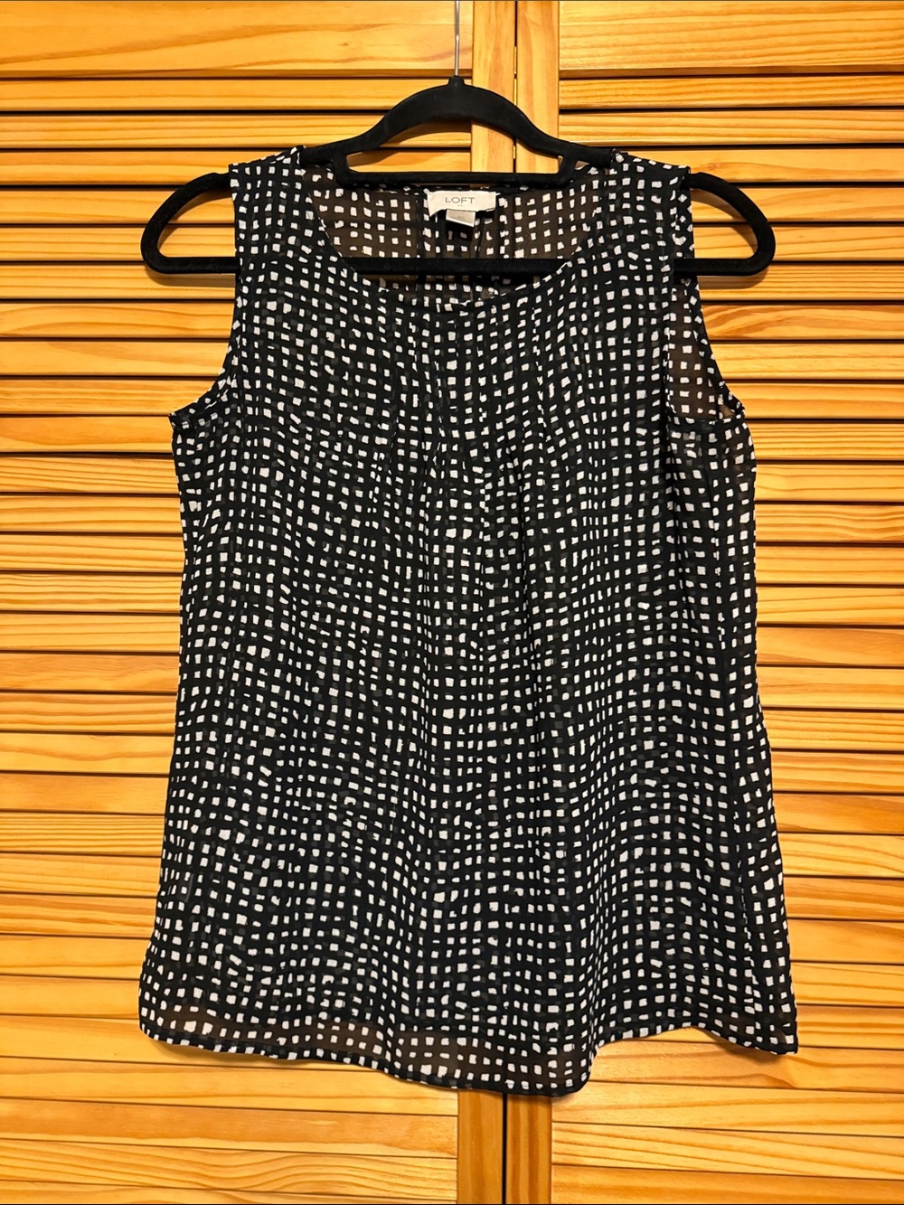 LOFT Black & White Sleeveless Printed Camisole